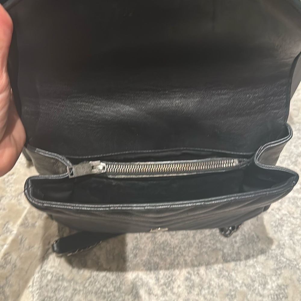 YSL Classic! - Picture 4 of 17